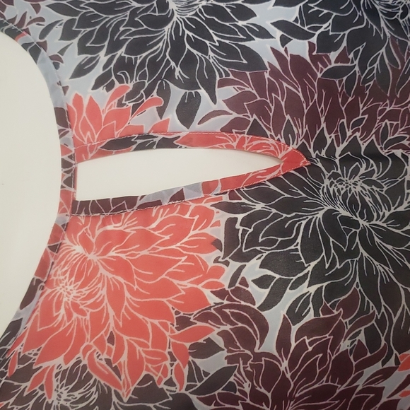 Banana Republic sheer blouse - Picture 2 of 4